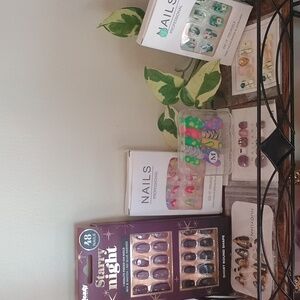 Press On Nails Assortment